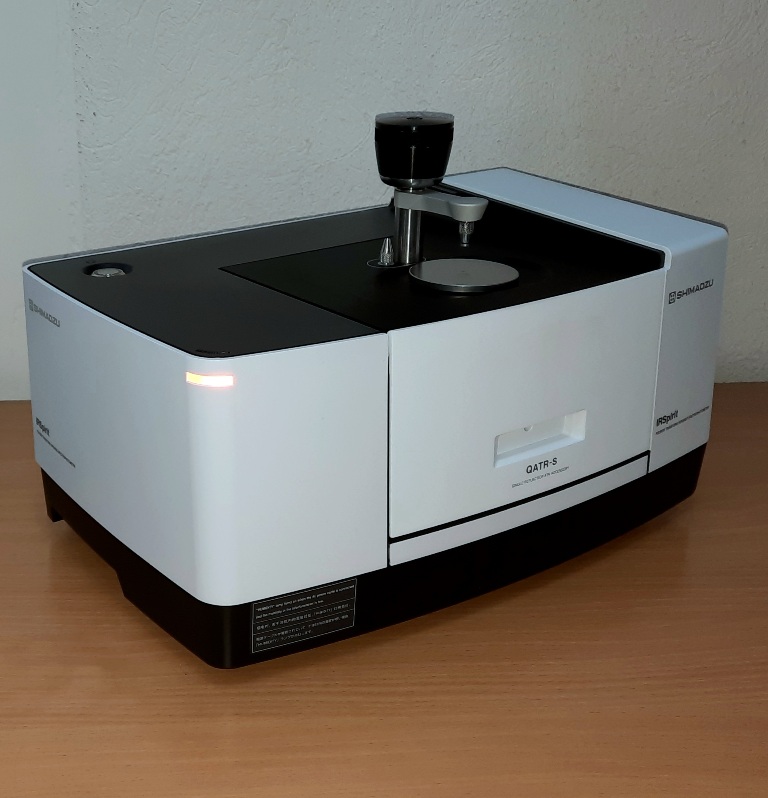 State of the art infrared spectrophotometer ready for student and researcher activities