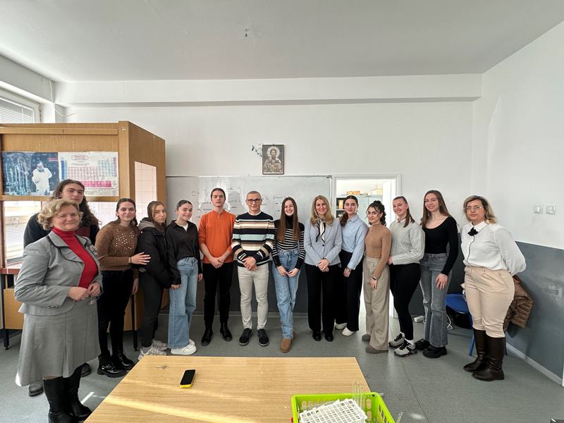 Представници Студијског програма хемија у посјети ЈУ Гимназија у Мркоњић Граду